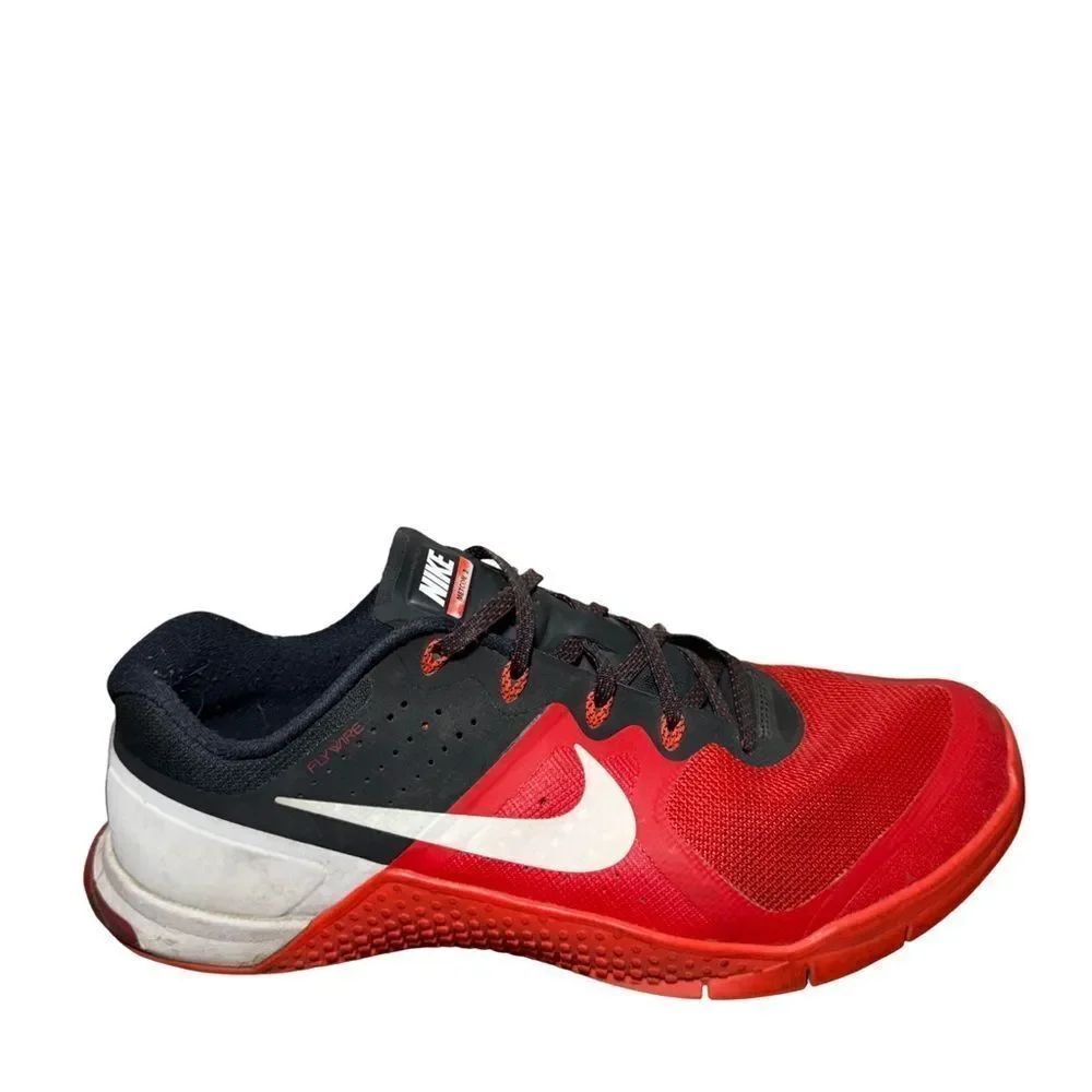 Nike Metcon Red and Black Training Sneakers size 9.5
